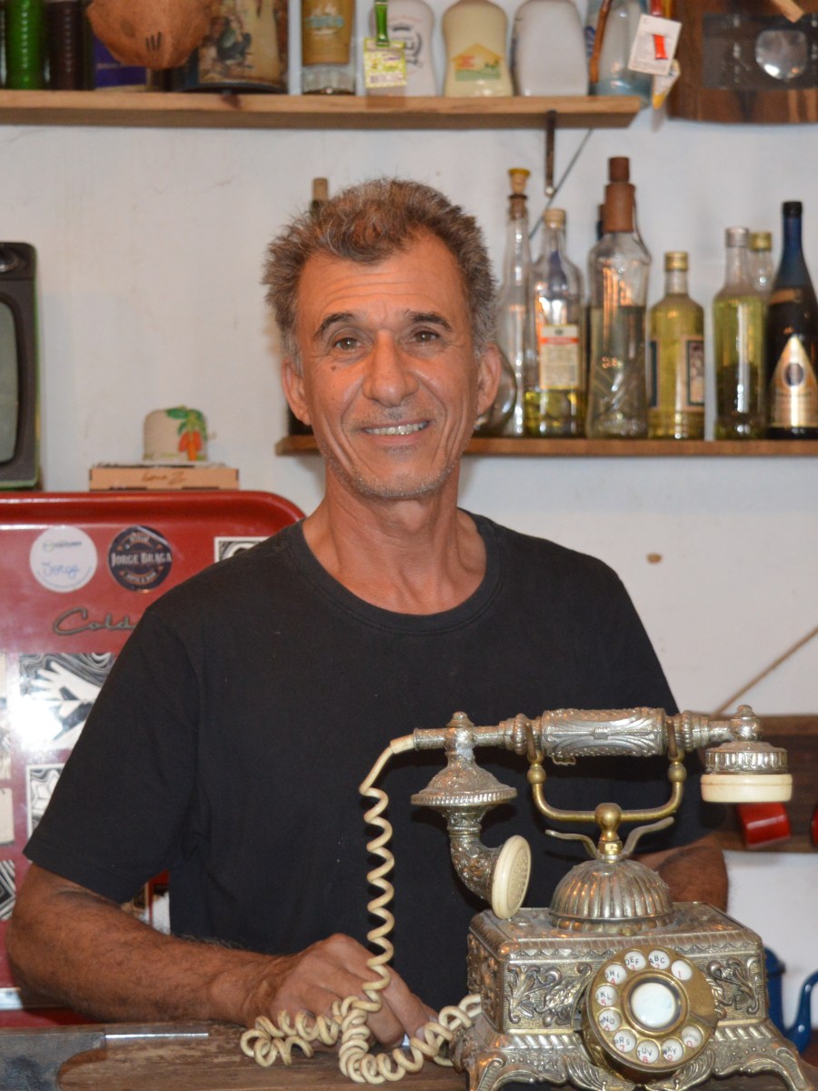 Entre o Norte de Minas e o Mundo: A Arte de contar histórias nas esculturas de Jorge&nbsp;Braga